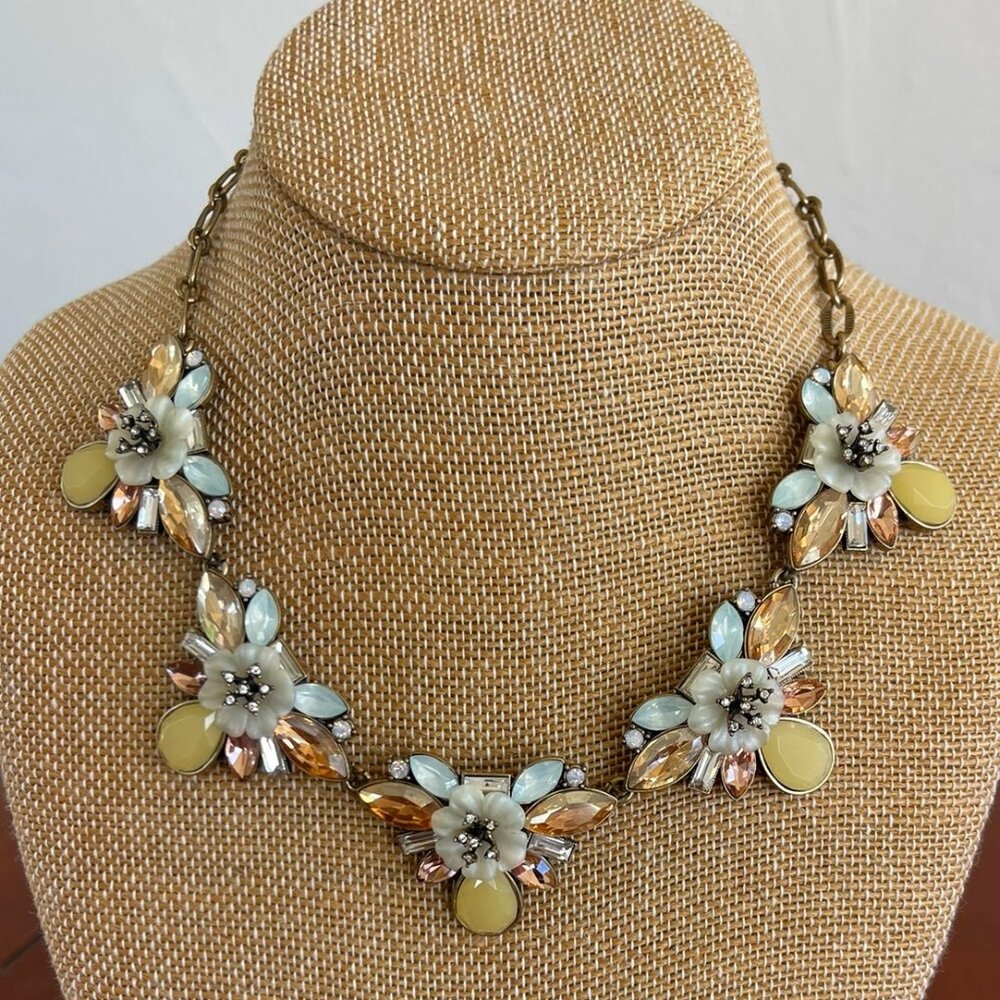 Chloe‎ + Isabel Floral Cluster Statement Necklace
